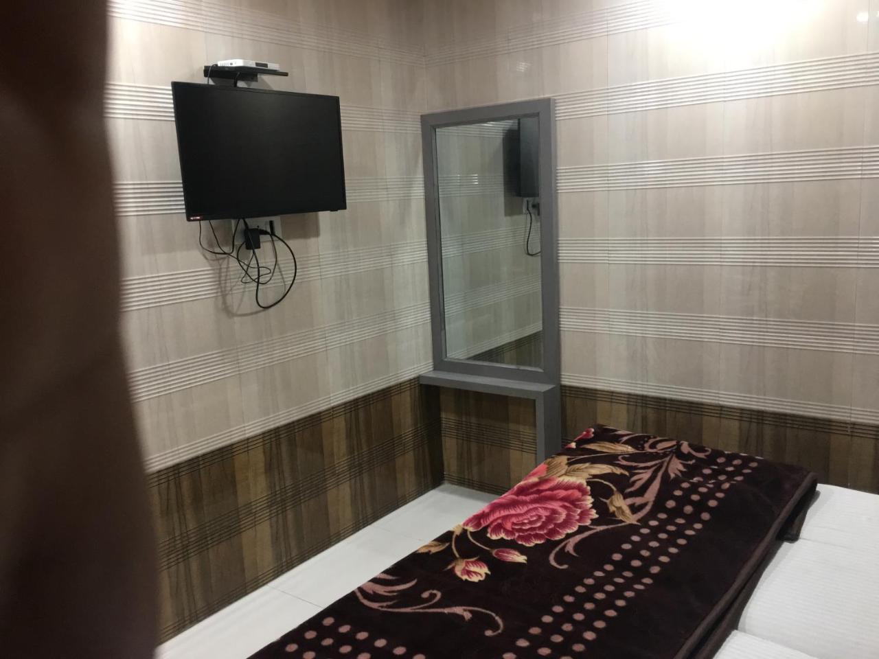 Hotel Chishtiya Palace Ajmer Sharif Esterno foto